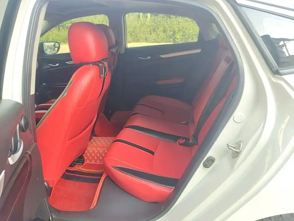 Honda Civic — фото 17