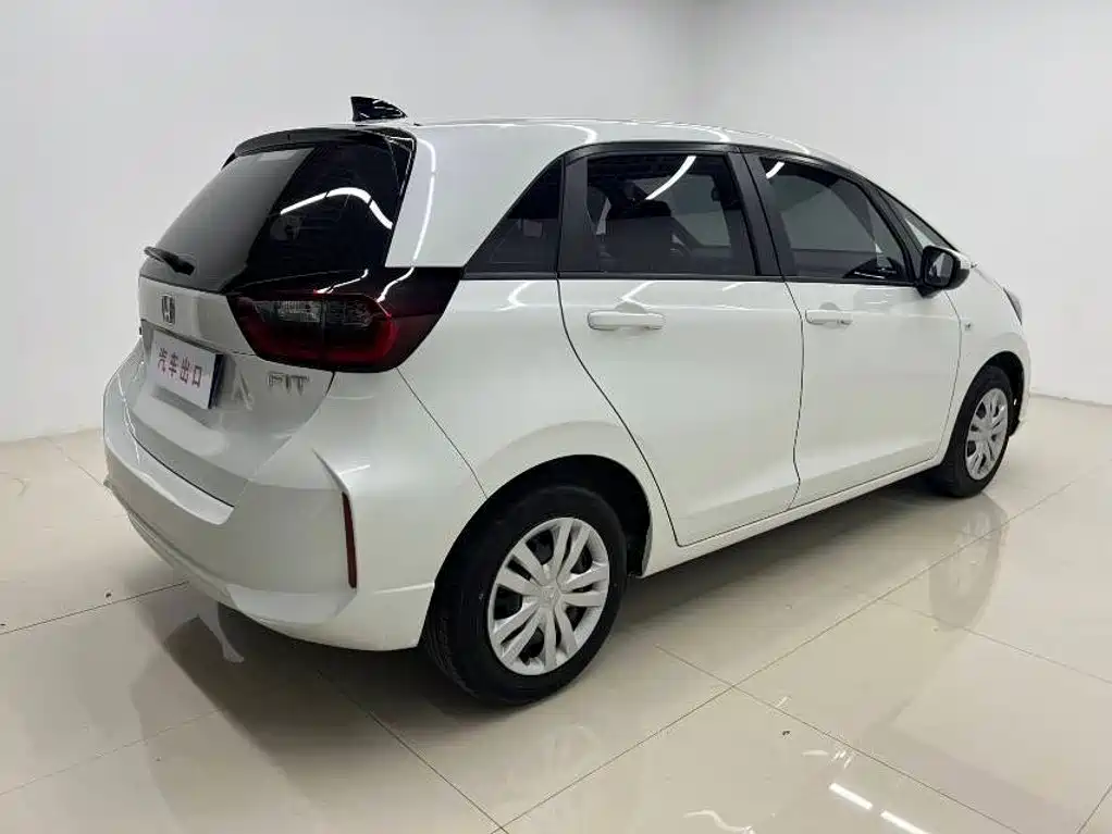 Honda Fit — фото 3