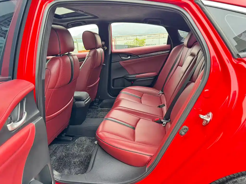 Honda Civic — фото 8