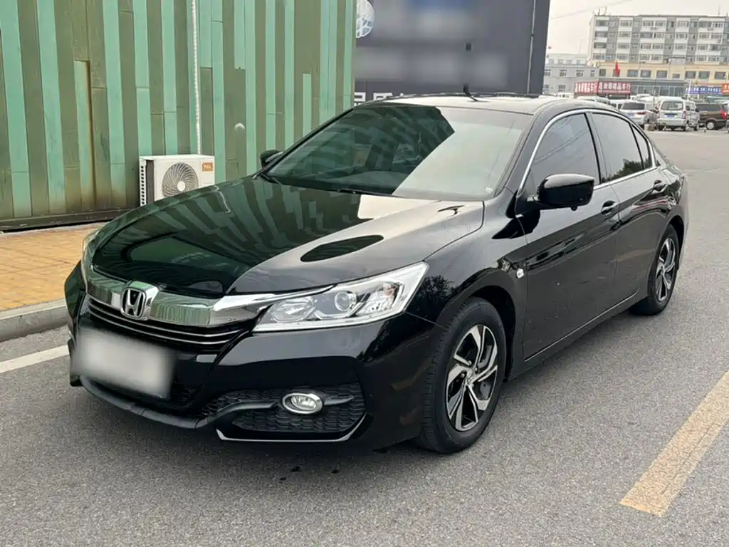 Honda Accord — фото 2