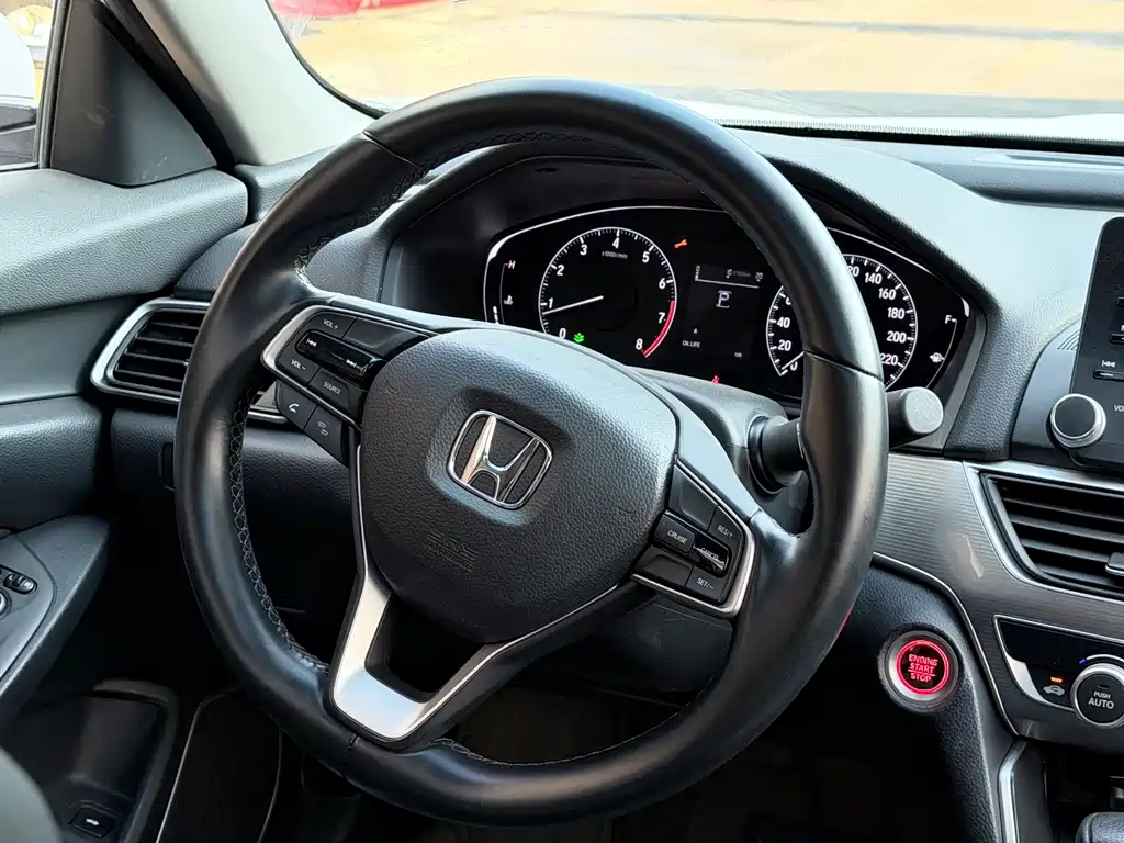 Honda Accord — фото 5