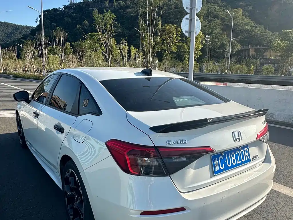 Honda Civic — фото 5