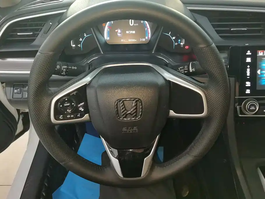 Honda Civic — фото 15