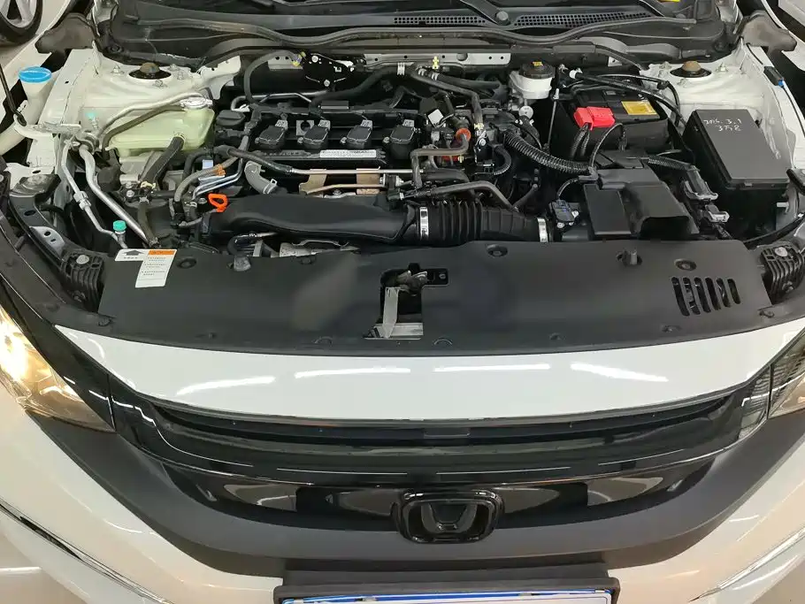 Honda Civic — фото 10