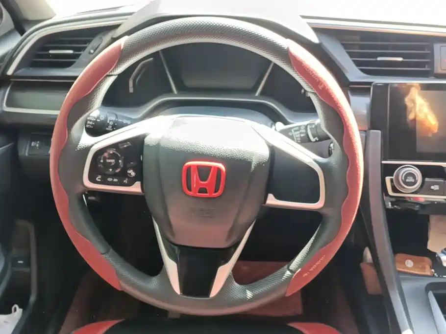 Honda Civic — фото 15