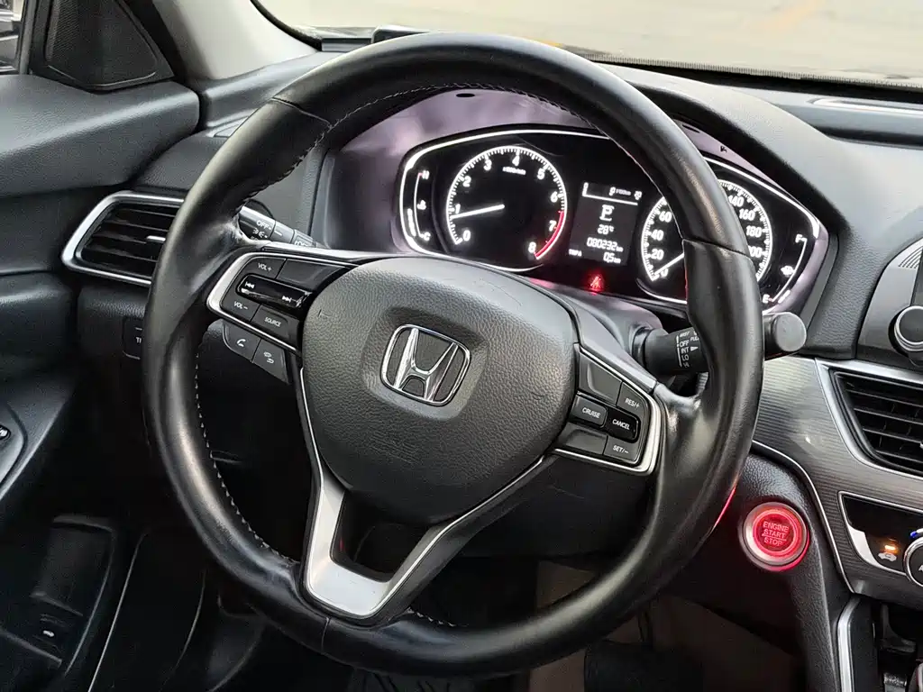 Honda Accord — фото 4