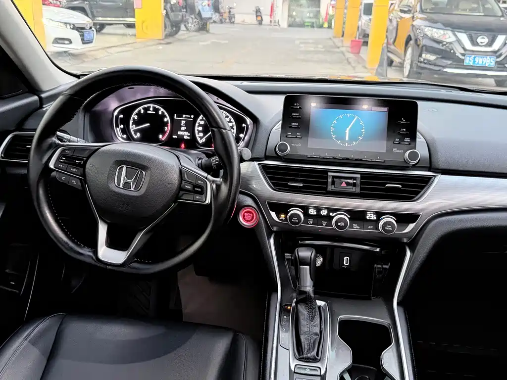 Honda Accord — фото 5