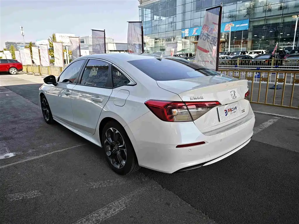 Honda Civic — фото 5