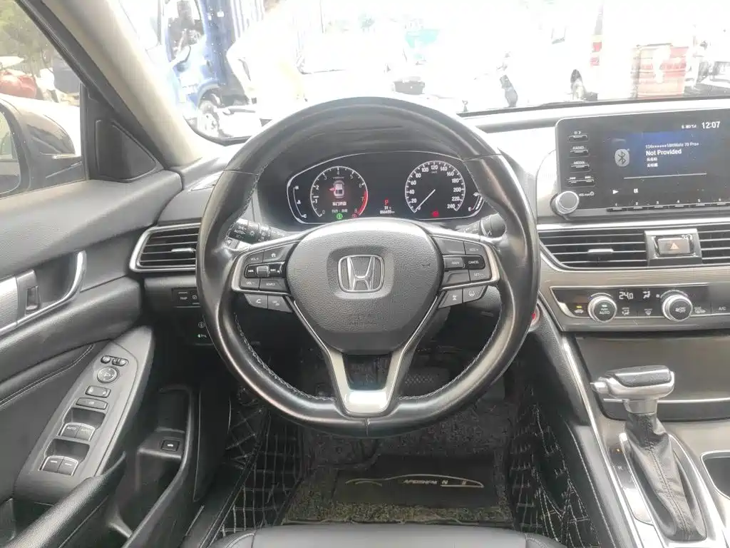 Honda Accord — фото 3