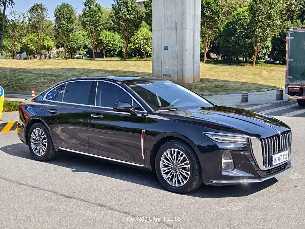 Hongqi Hongqi H5 — фото 3