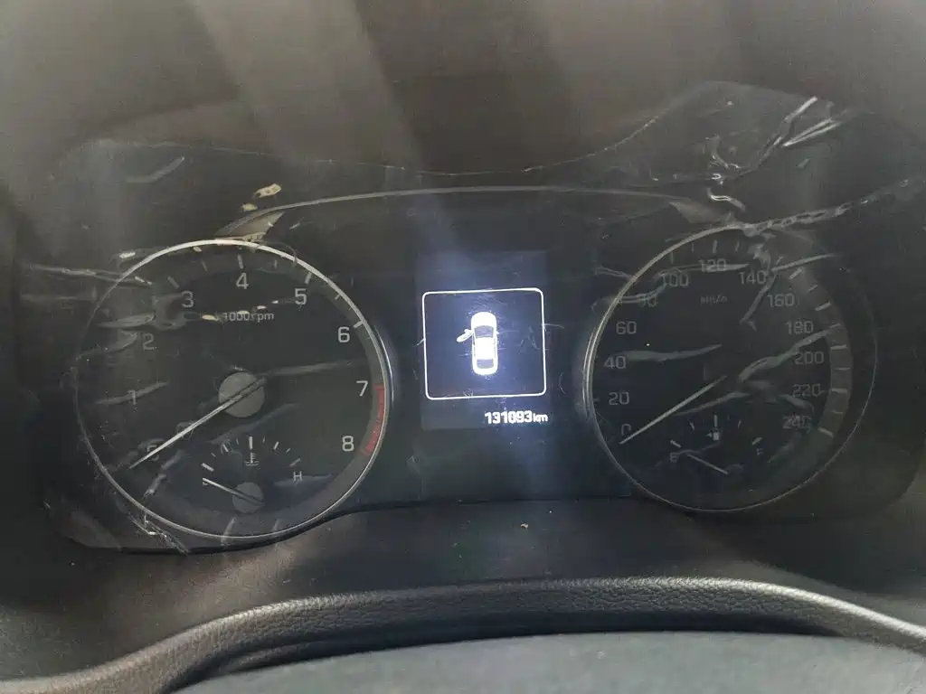 Hyundai Elantra — фото 11