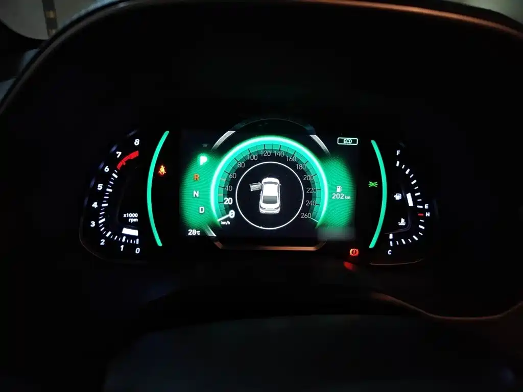 Hyundai Elantra — фото 4