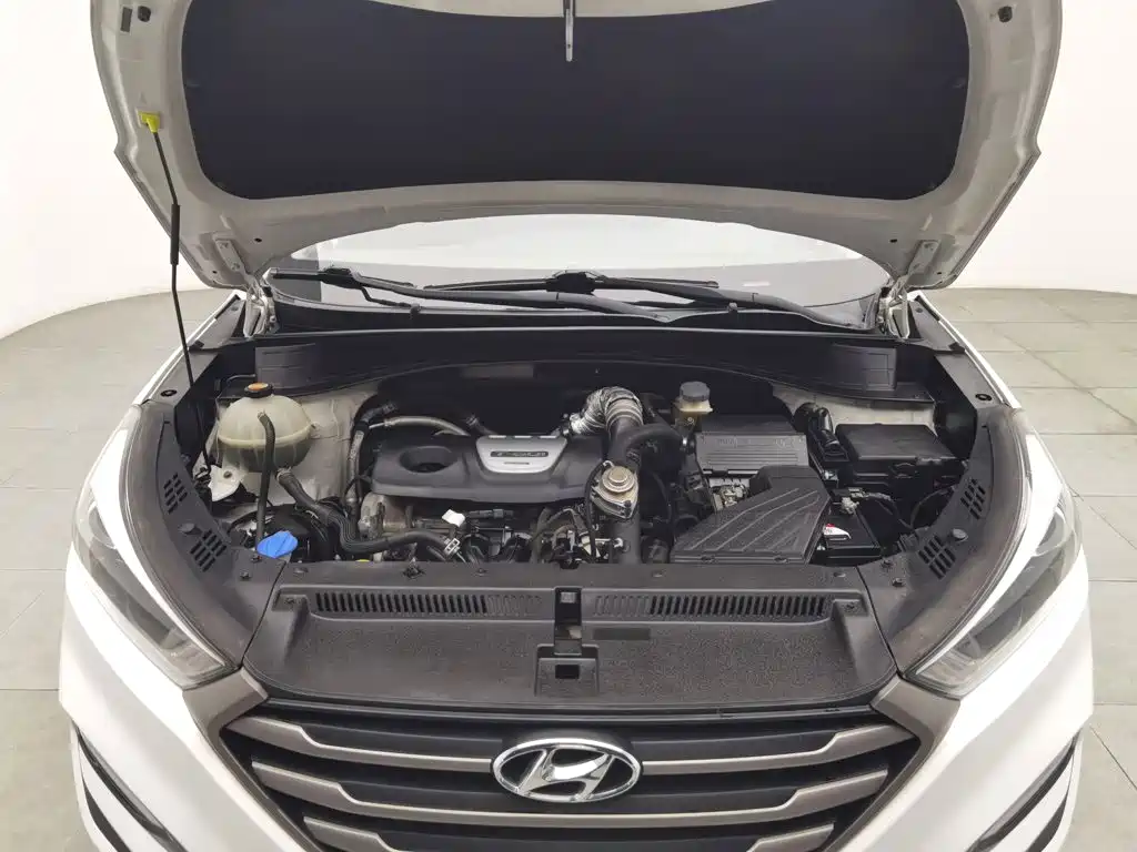 Hyundai Tucson — фото 6