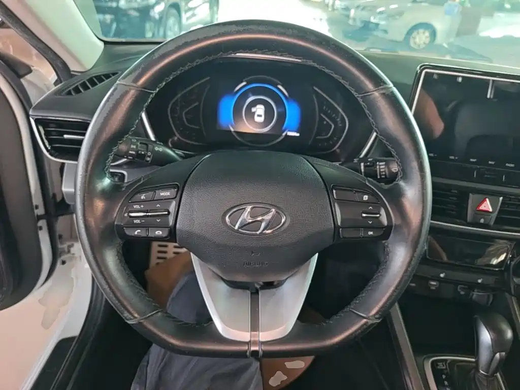 Hyundai Fista — фото 11