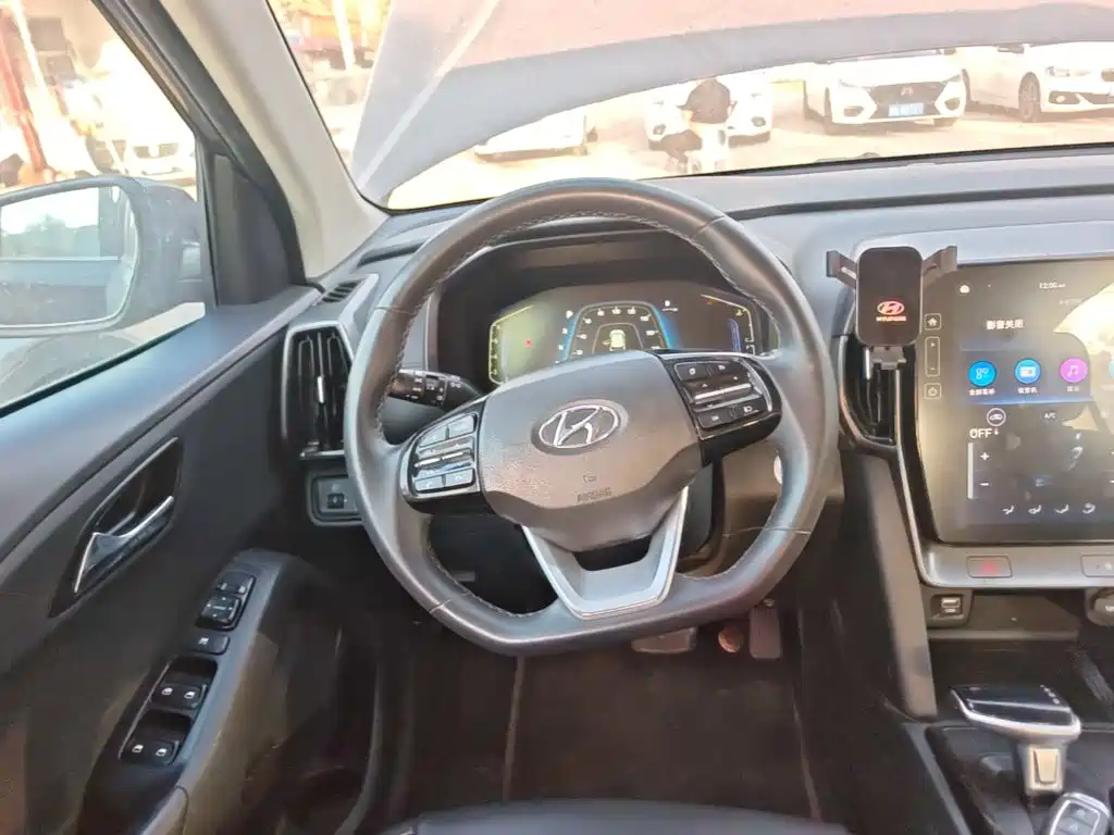 Hyundai ix35 — фото 11