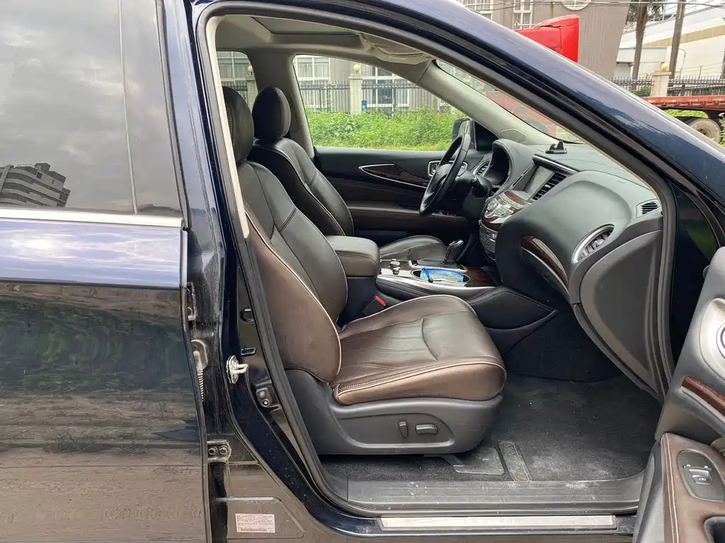 Infiniti QX60 (Import) — фото 13