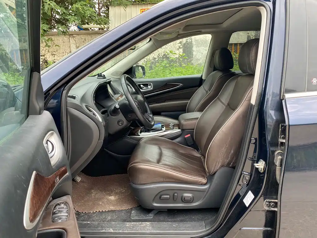 Infiniti QX60 (Import) — фото 7