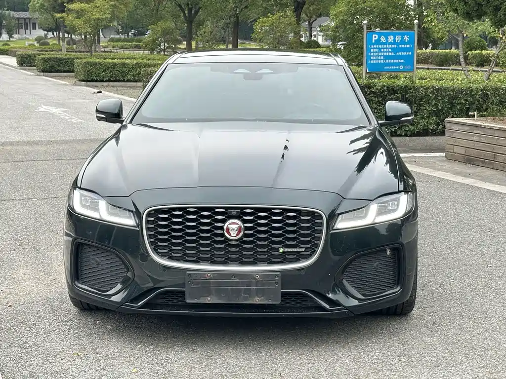 Jaguar XFL — фото 2