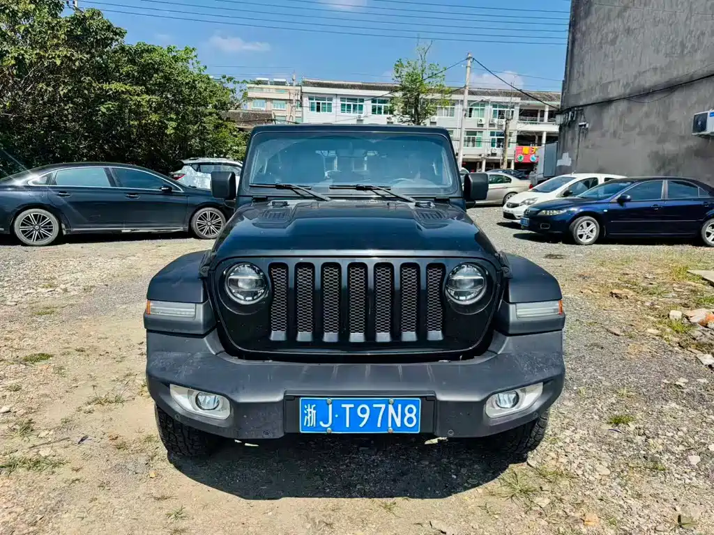 Jeep Wrangler — фото 2