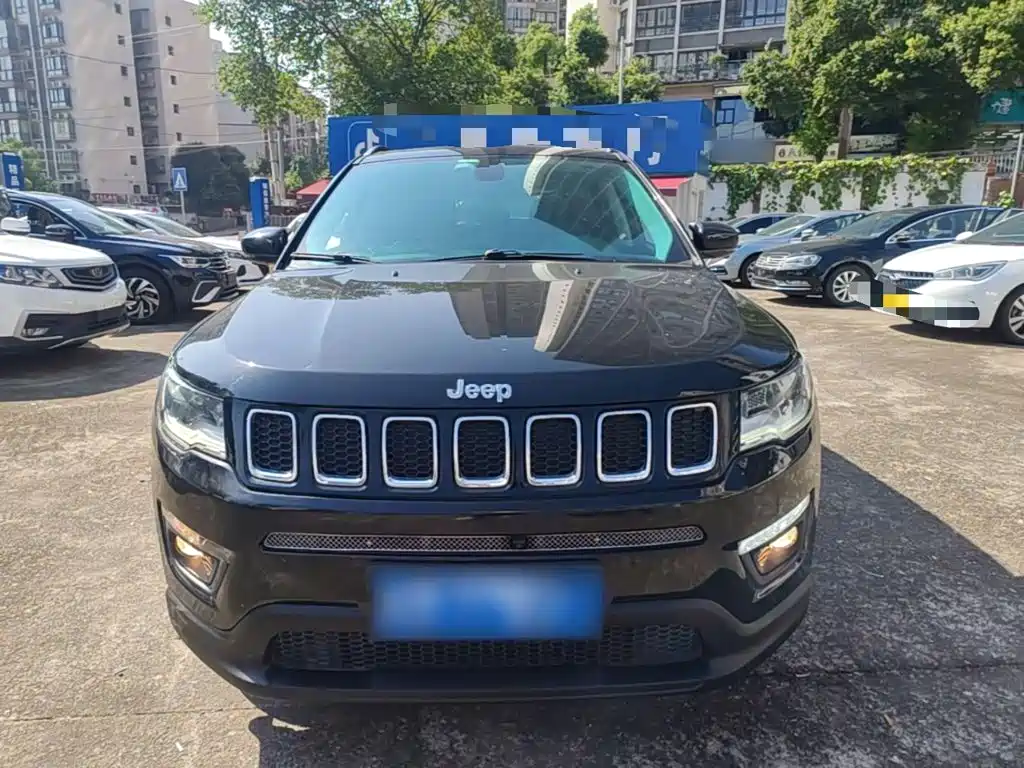 Jeep Compass — фото 3