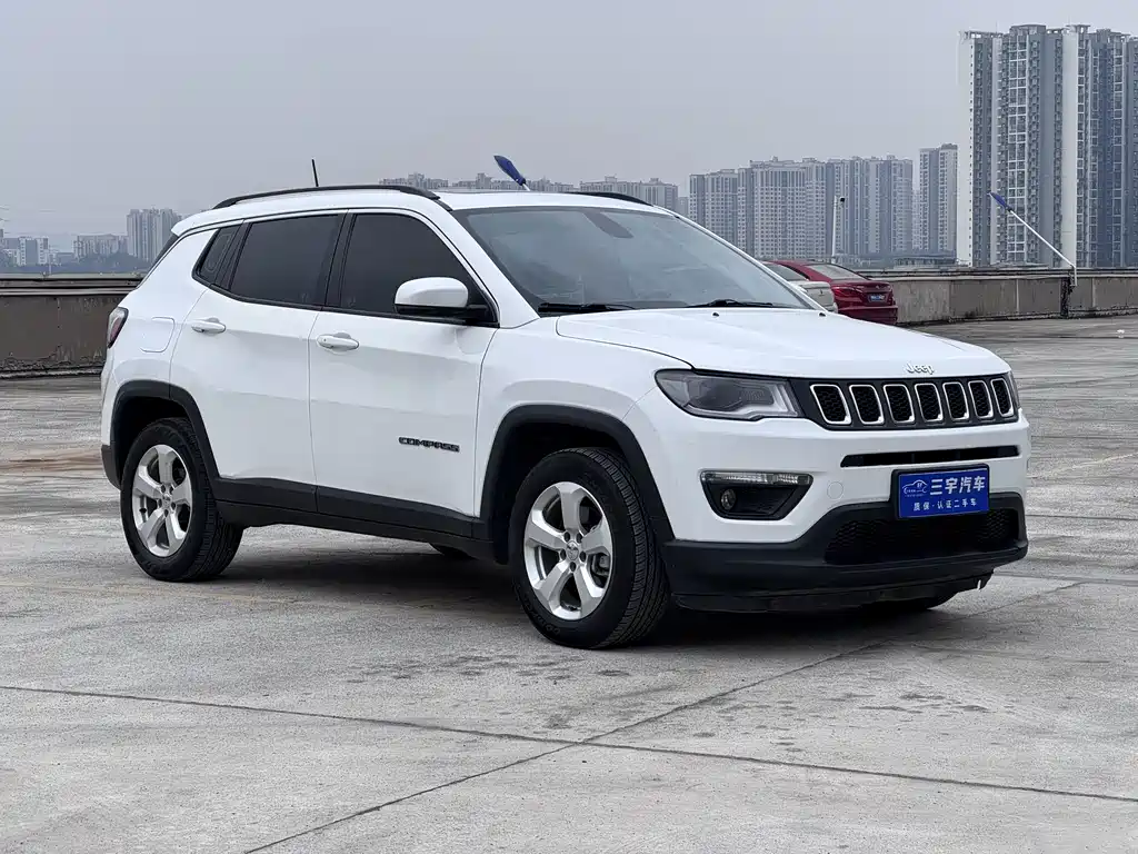 Jeep Compass — фото 3