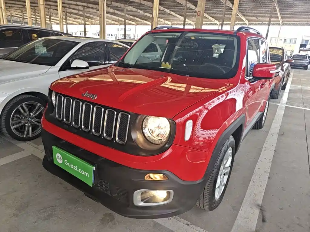 Jeep Renegade — фото 2