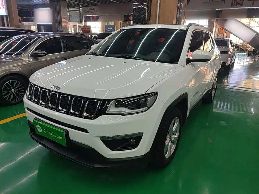 Jeep Compass — фото 2