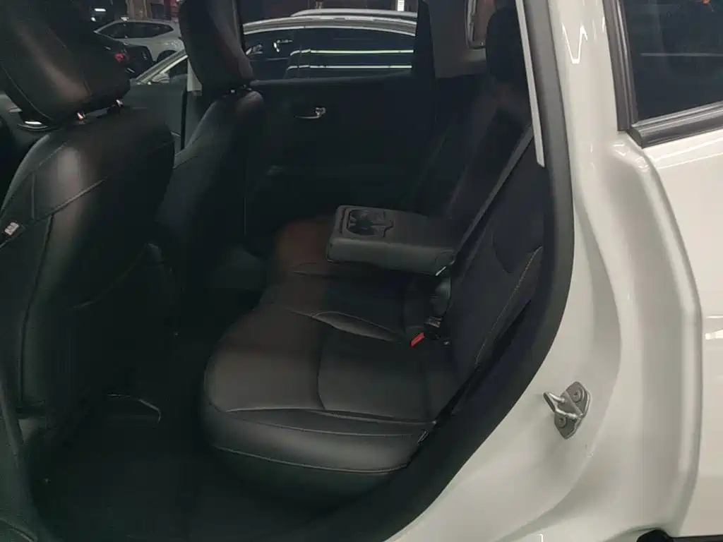 Jeep Compass — фото 17