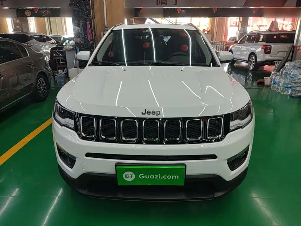 Jeep Compass — фото 3
