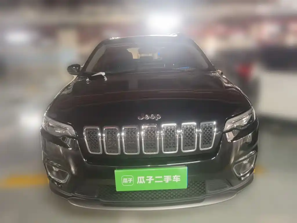 Jeep Cherokee — фото 2
