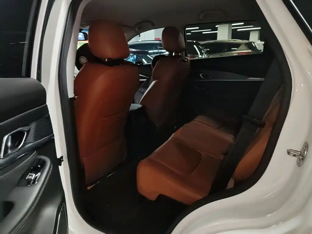 Jetour X70 — фото 17