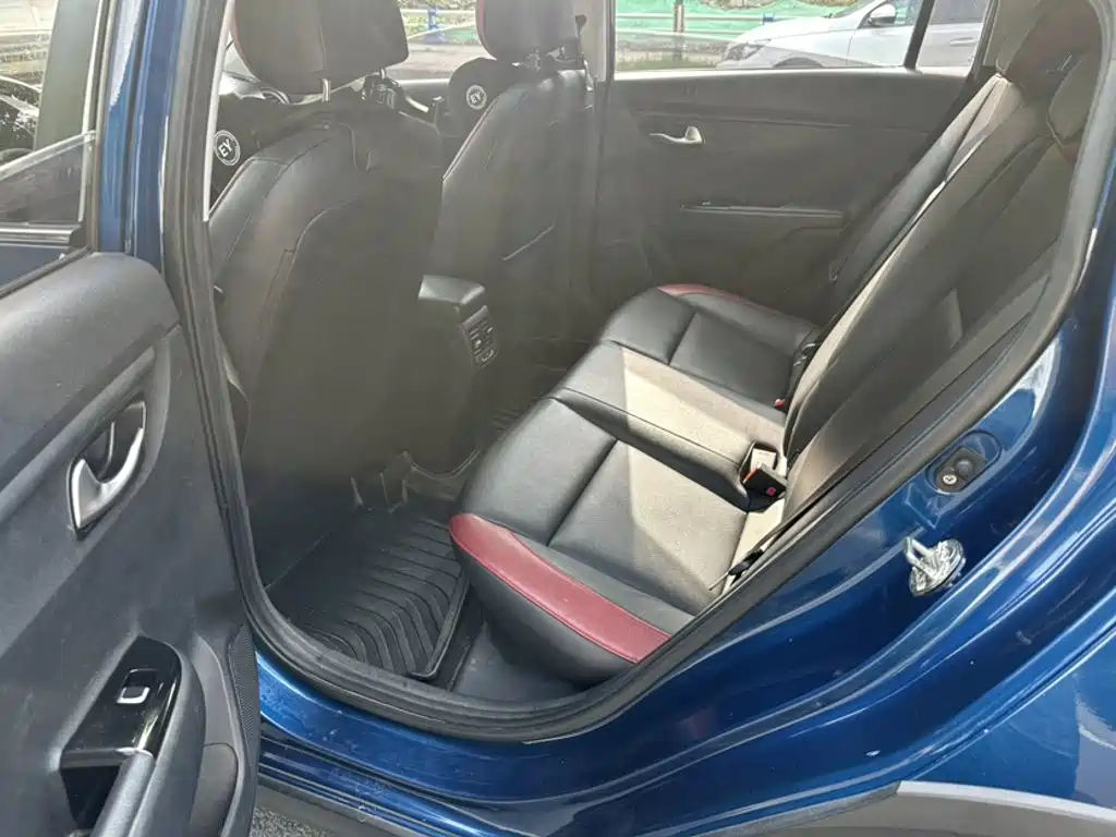 Kia KX Cross — фото 13