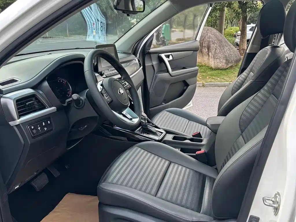 Kia Sportage — фото 7