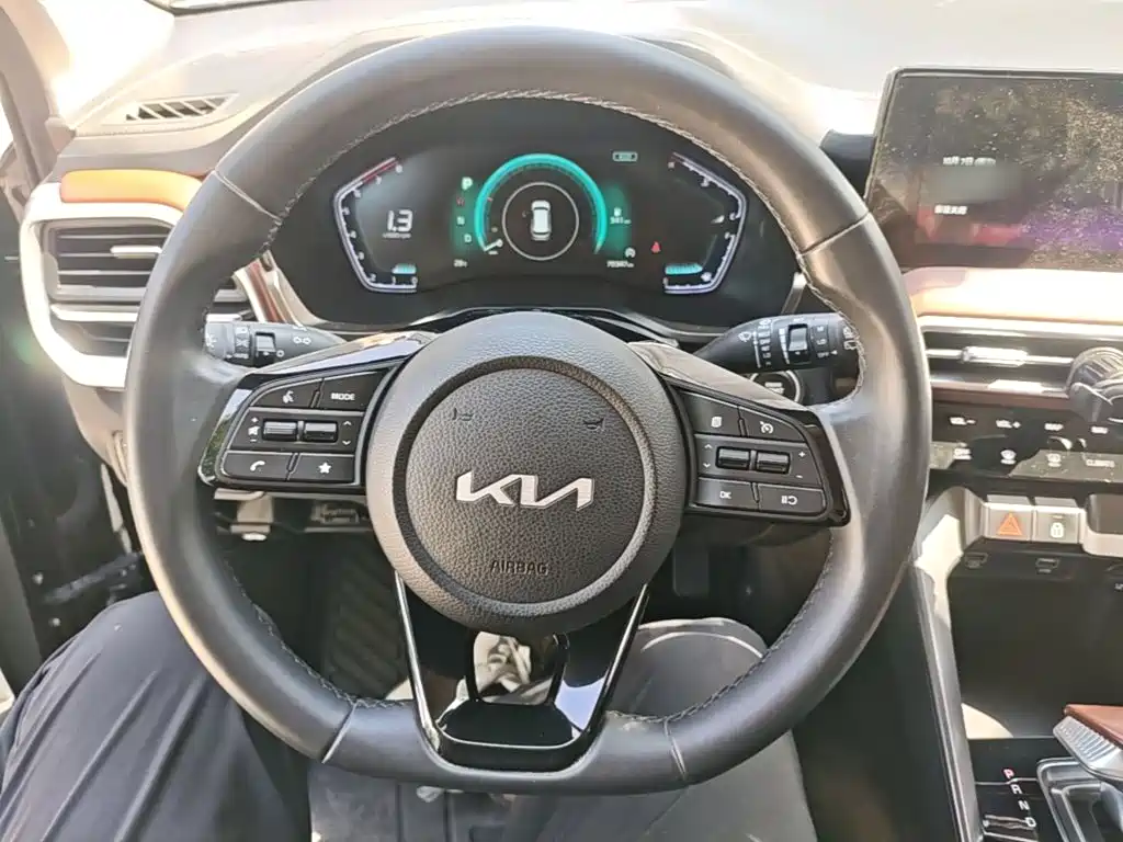 Kia Sportage — фото 11