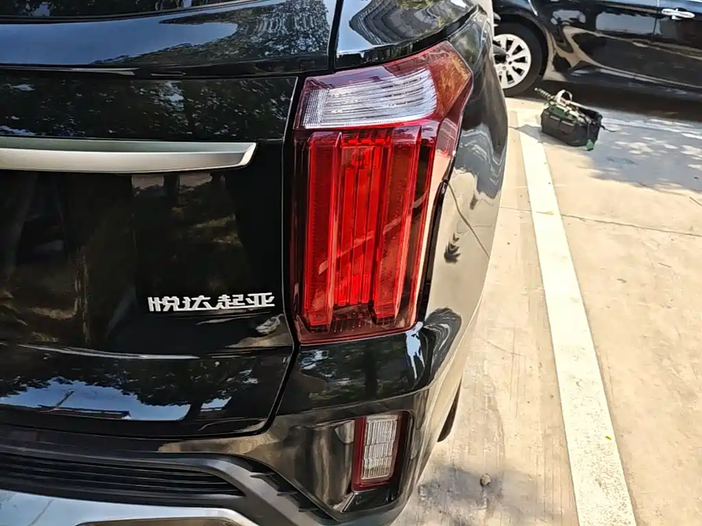 Kia Sportage — фото 8