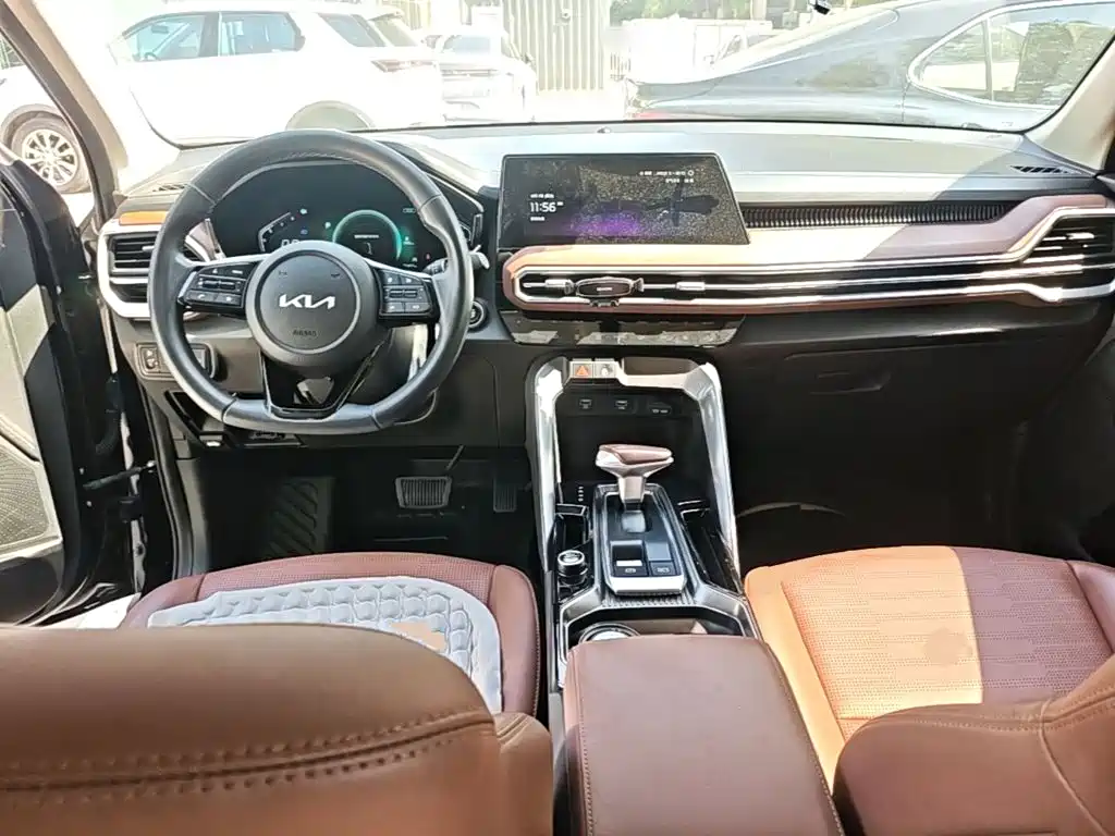Kia Sportage — фото 10