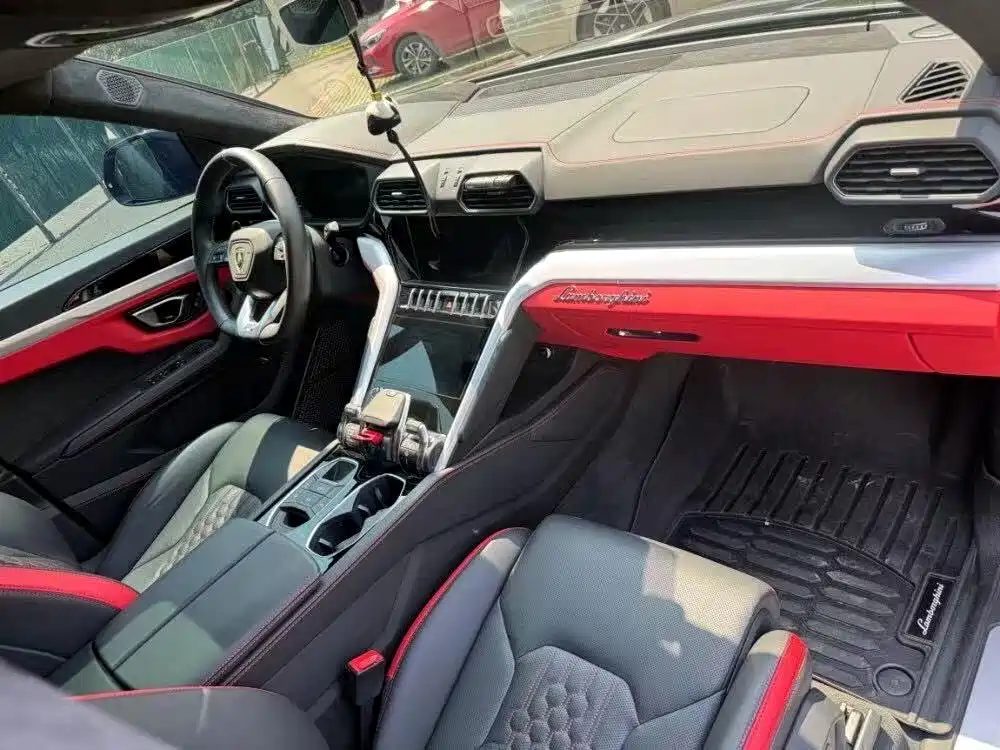 Lamborghini Urus — фото 4