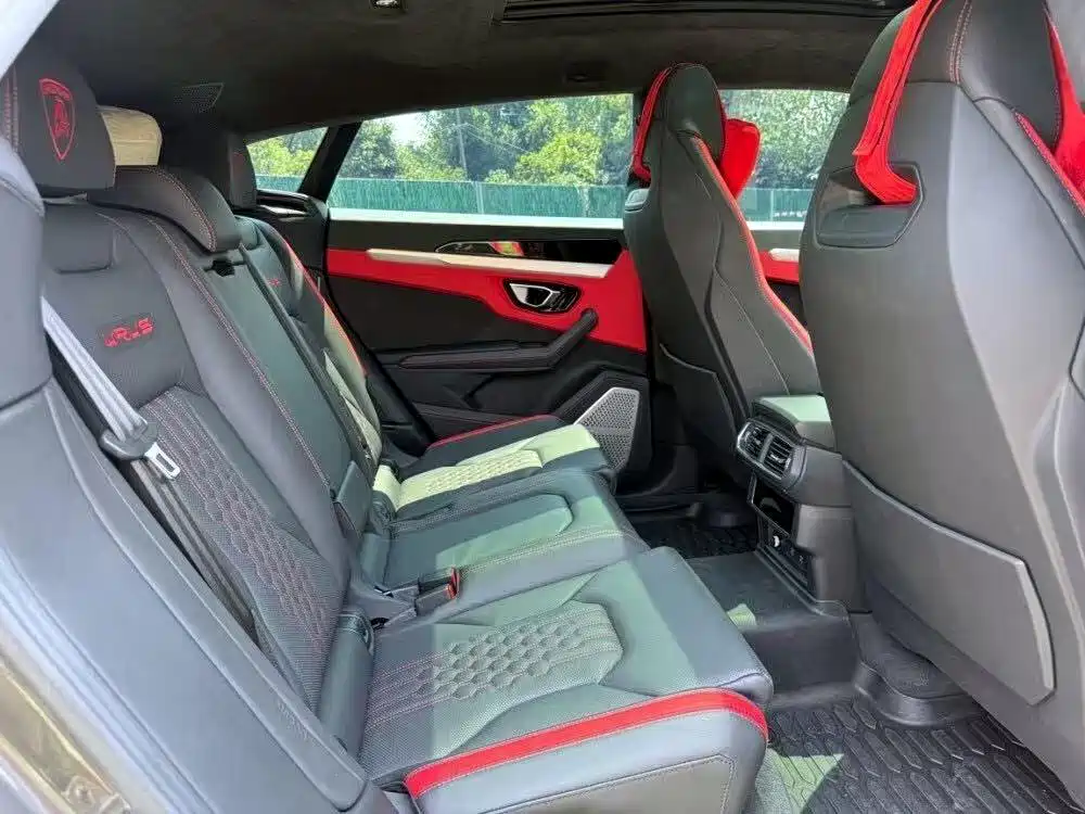 Lamborghini Urus — фото 6