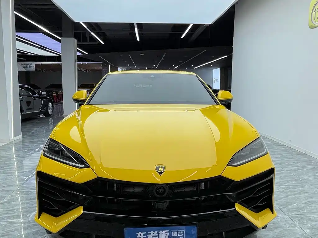 Lamborghini Urus SE — фото 2