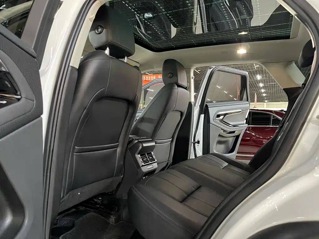Land Rover Evoque — фото 10