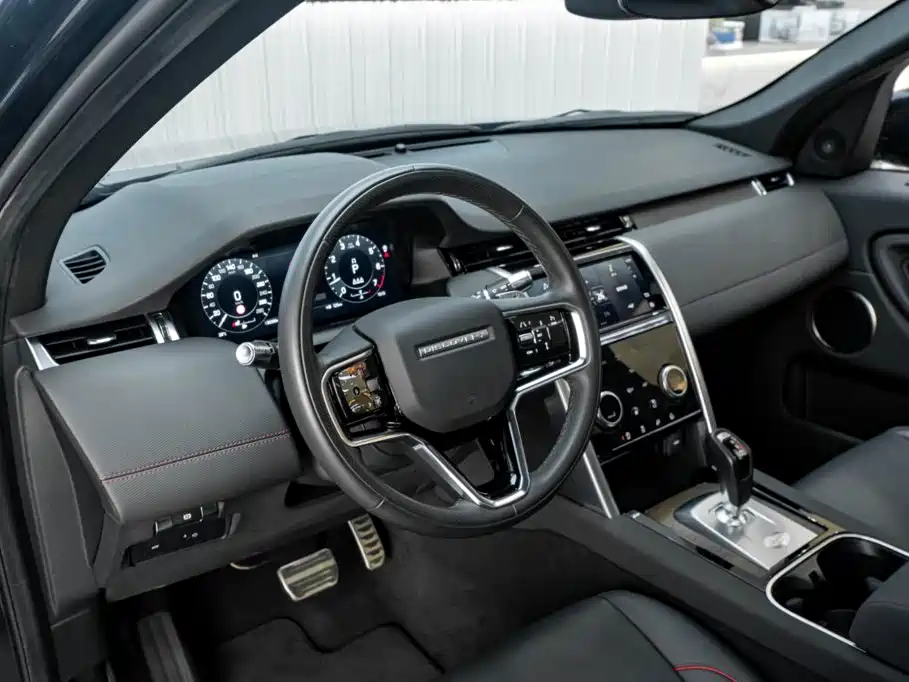 Land Rover Discovery Sport — фото 24