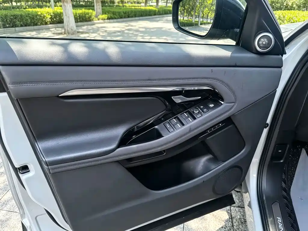 Land Rover Evoque — фото 7