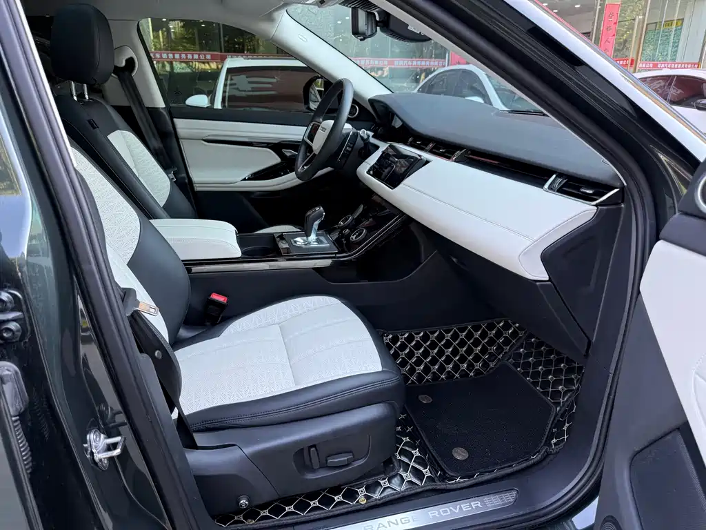 Land Rover Evoque — фото 17