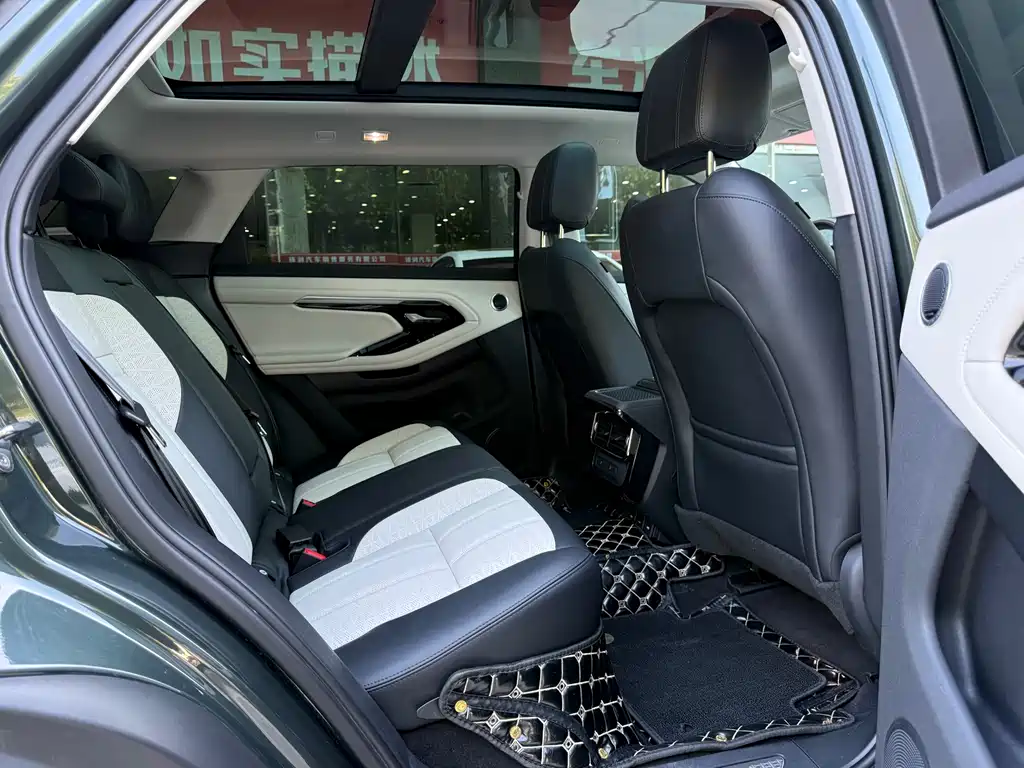 Land Rover Evoque — фото 18