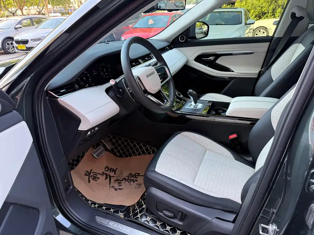 Land Rover Evoque — фото 9