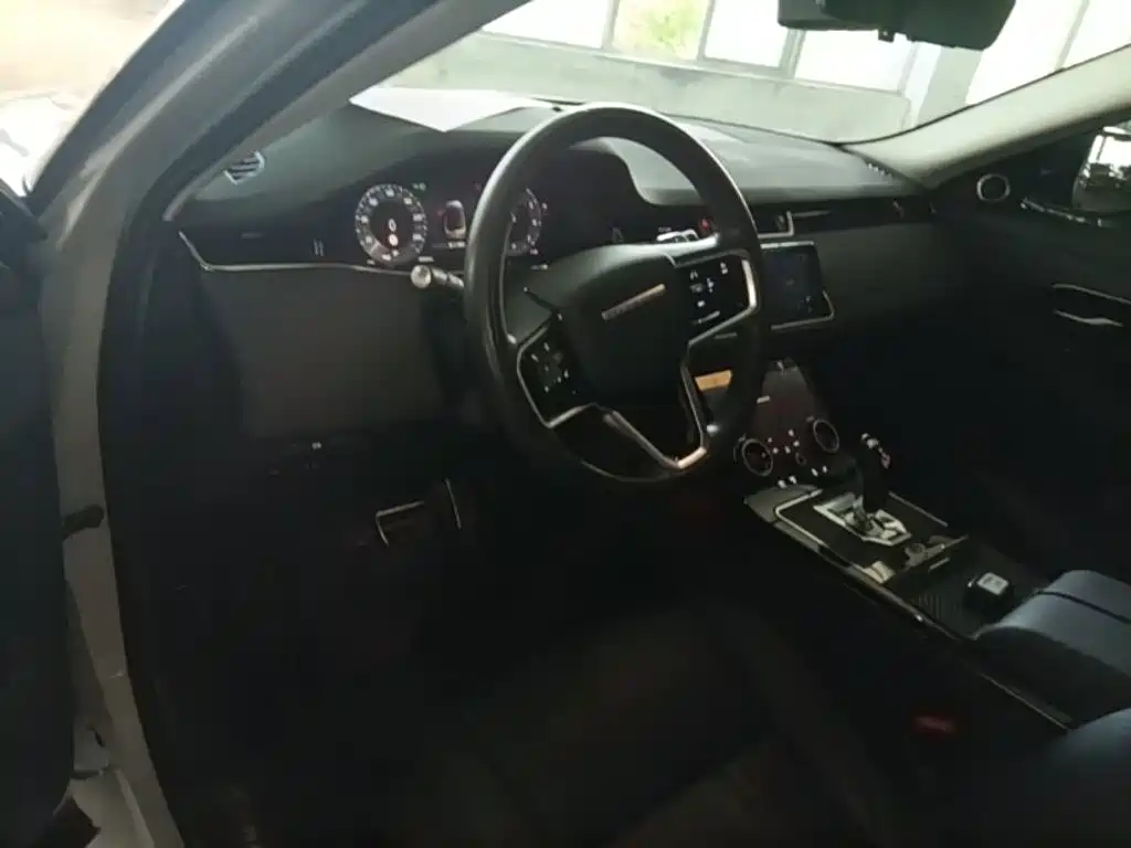 Land Rover Evoque — фото 10