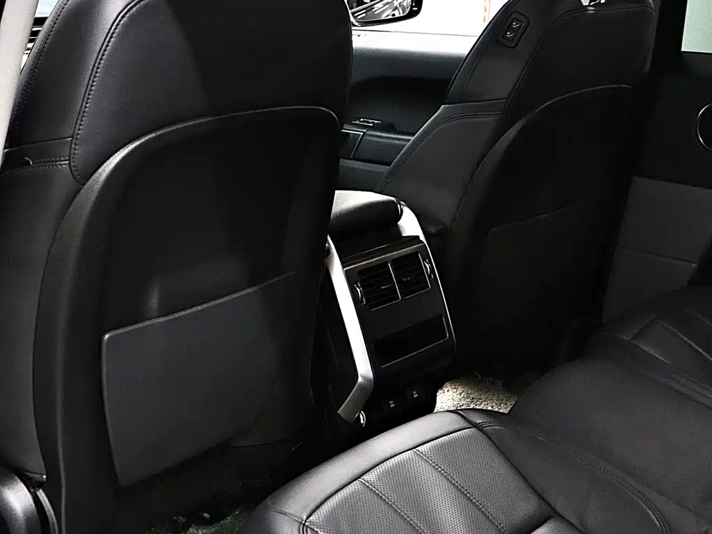 Land Rover Sport — фото 13
