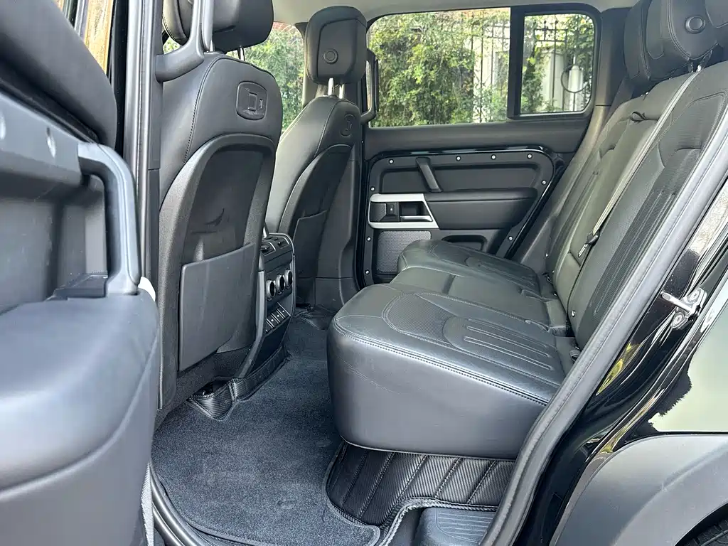 Land Rover Defender — фото 25
