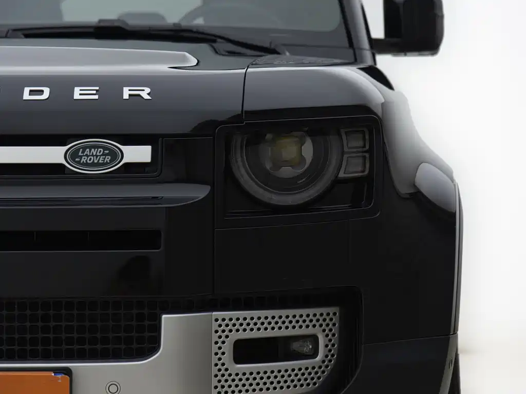 Land Rover Defender — фото 4