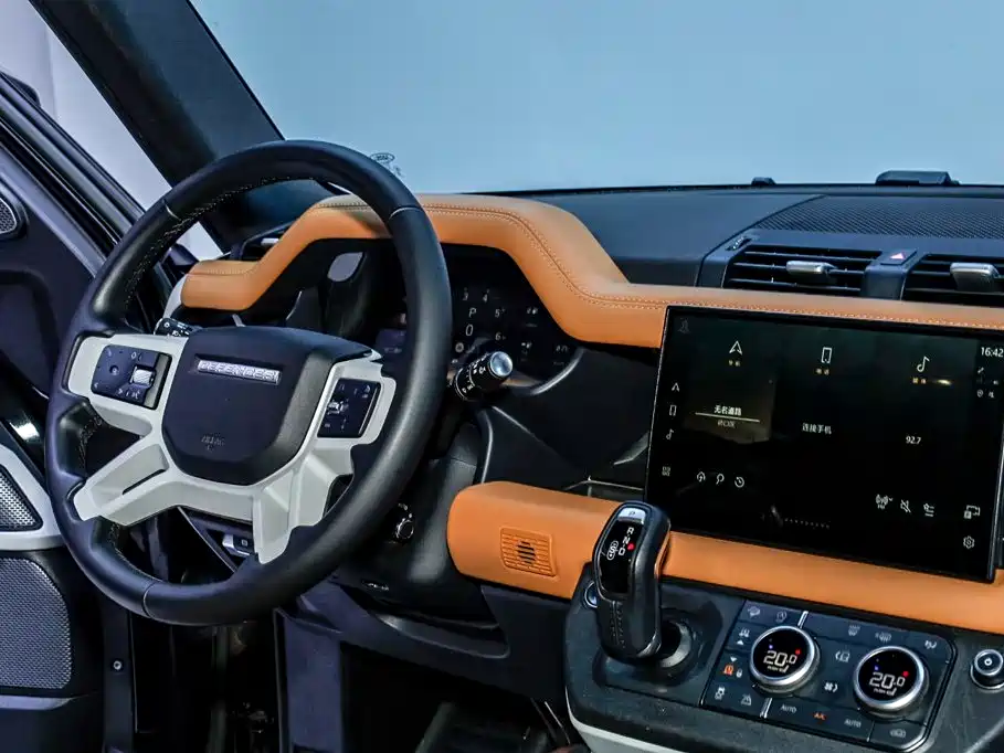Land Rover Defender — фото 28